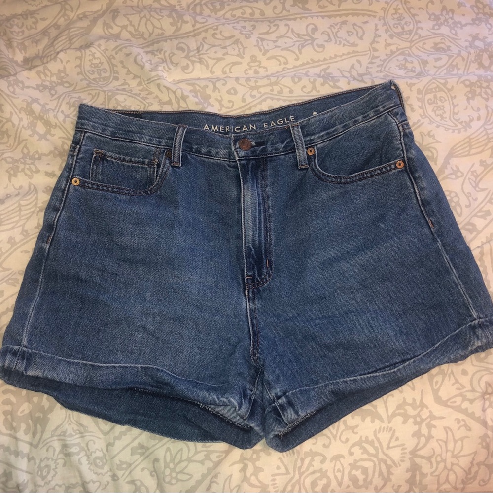 American Eagle High Waisted Mom Shorts